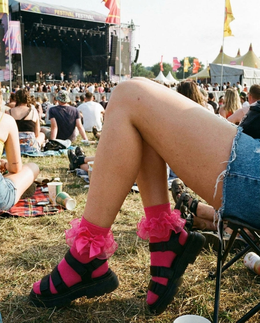 Frillora sock styling moment 10