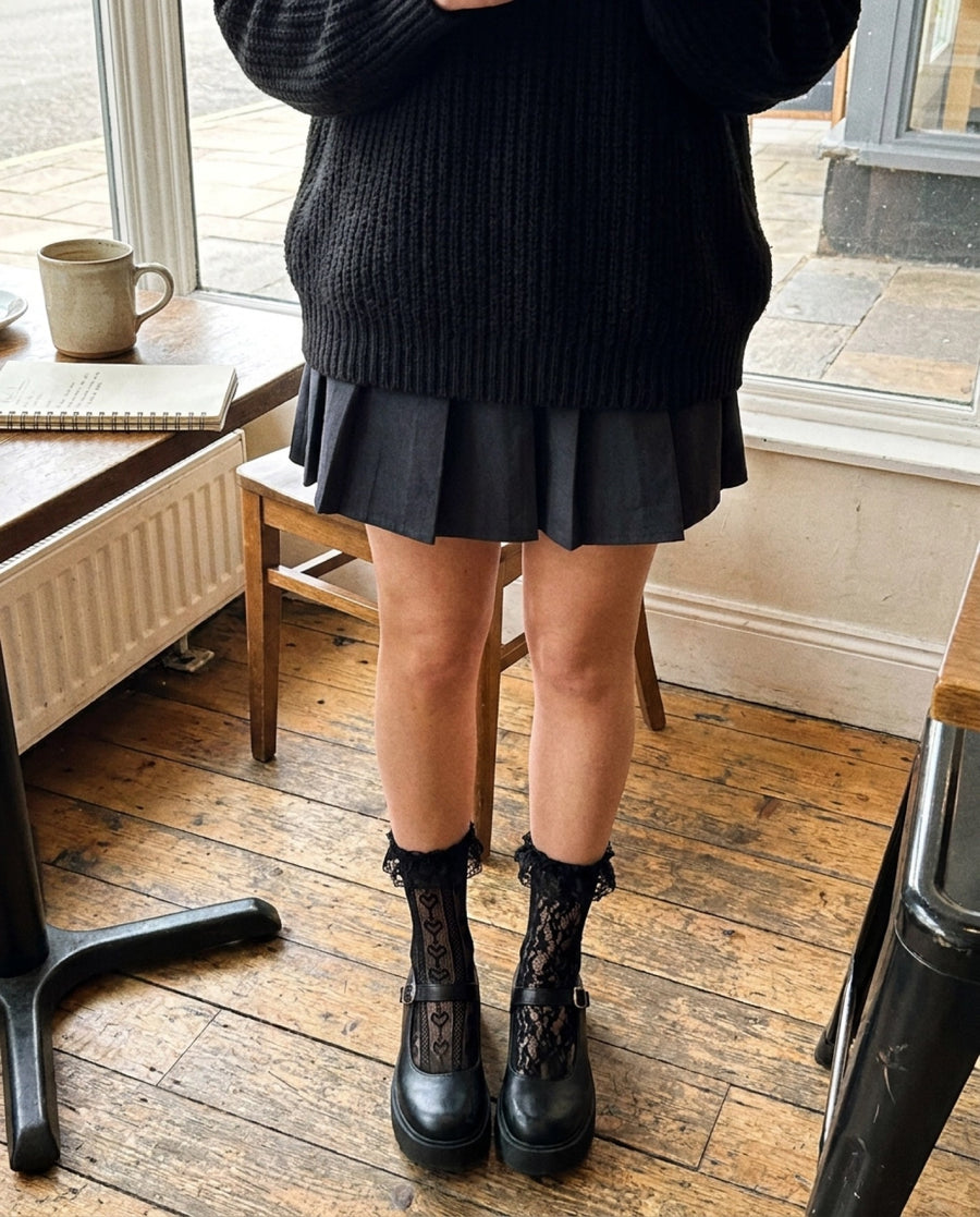 Frillora sock styling moment 16