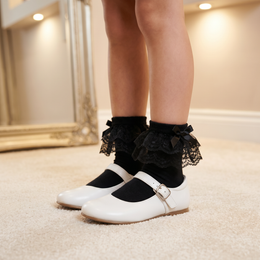 Girls Fluffy Double-Lace Ruffle Socks lifestyle product image 20260713 6