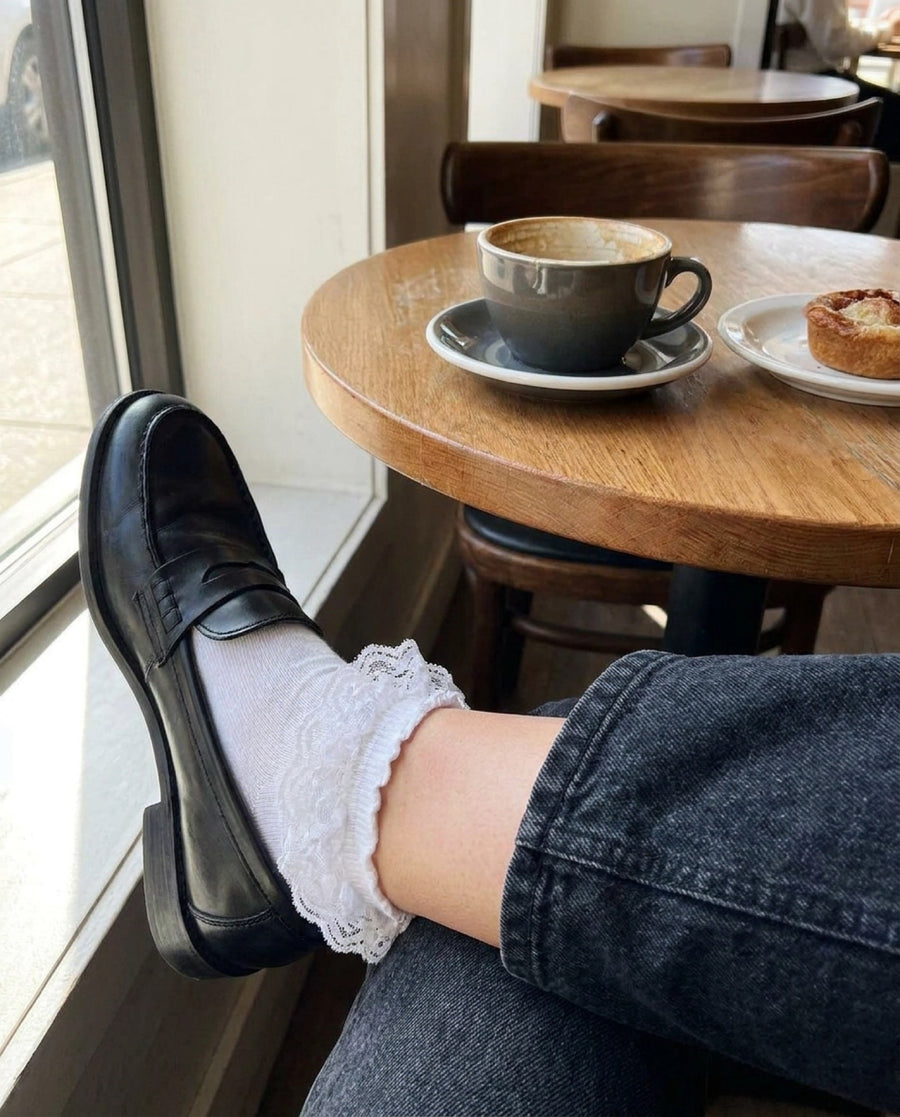 Frillora sock styling moment 5
