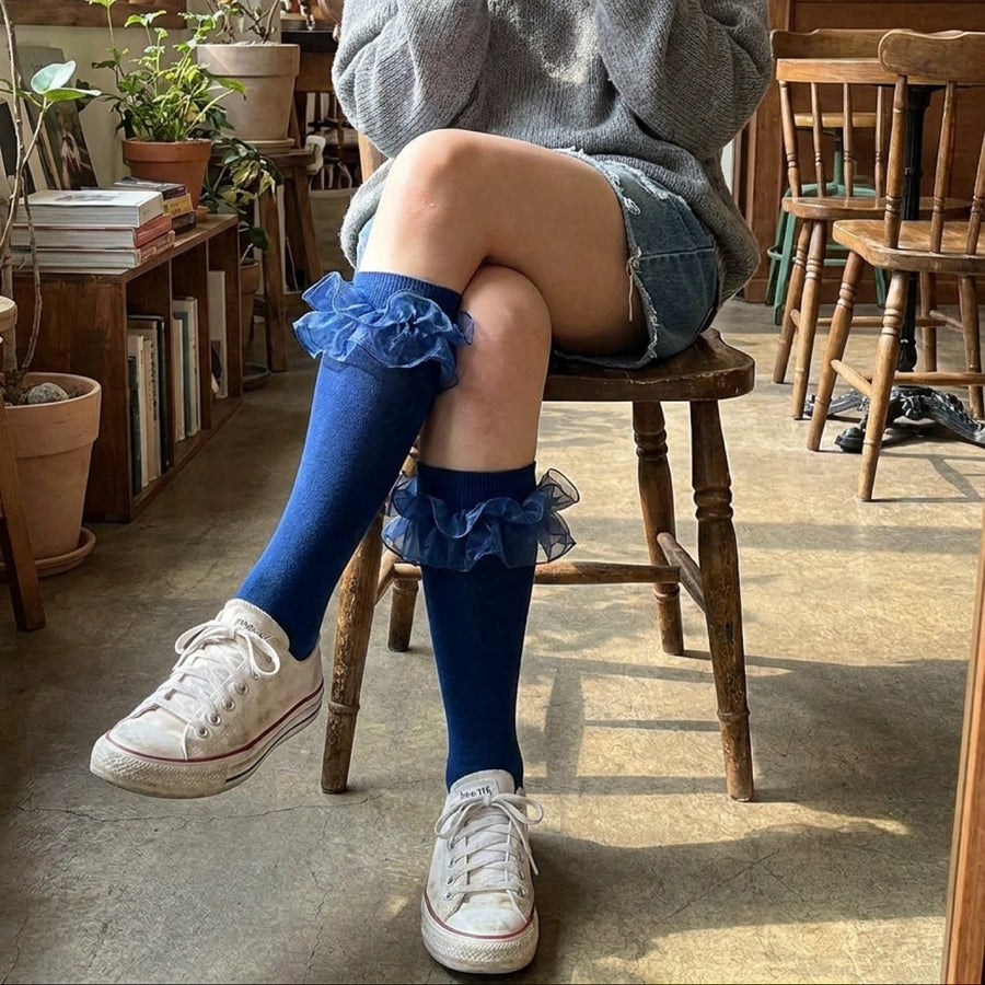 Frillora sock styling moment 13