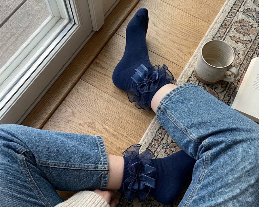 Frillora sock styling moment 18
