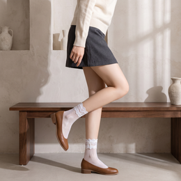 FRILLORA SW142 hosiery in a styled indoor setting