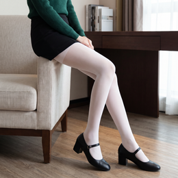 FRILLORA SW268 hosiery in a styled indoor setting