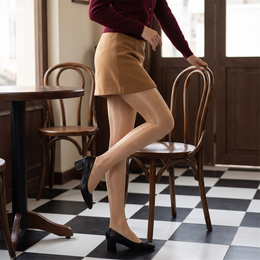 FRILLORA SW184 hosiery in a styled indoor setting