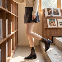 FRILLORA SW187 hosiery in a styled indoor setting