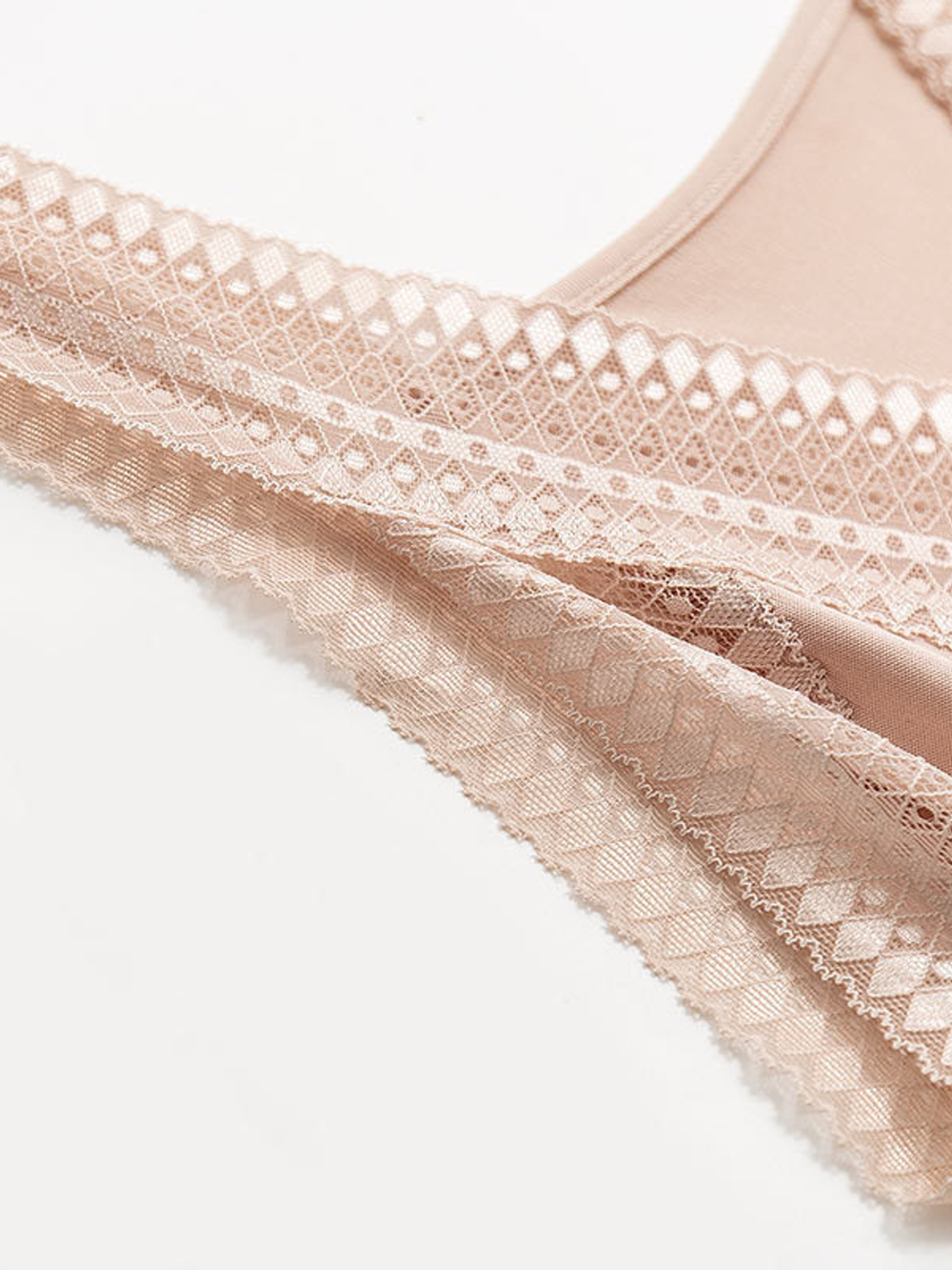 Lace Front V Neck Silk Knit Tank in Nude