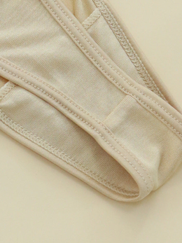 Low Rise Silk Lace Thong in Nude