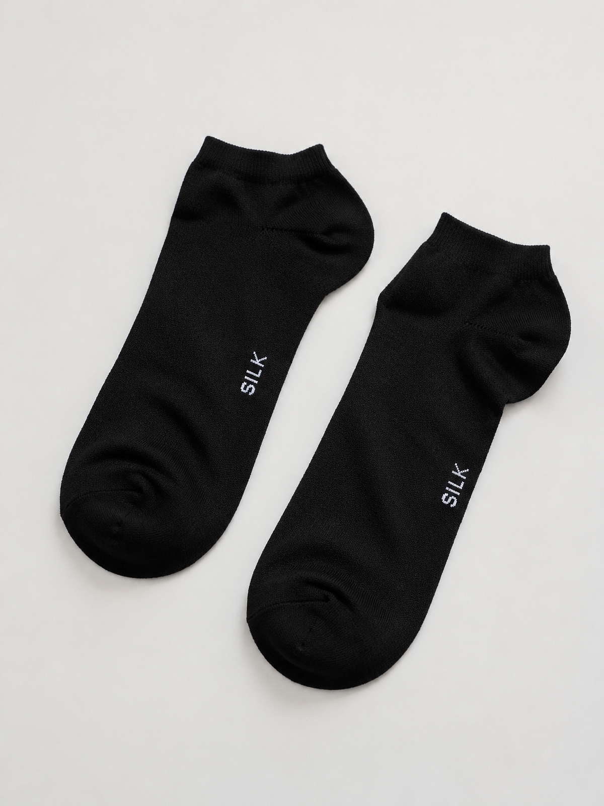 Lyocell Blend Mesh Low Cut Socks in Black (Women)