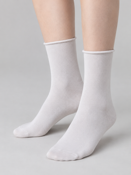 Rolled Cuff Crew Socks in White