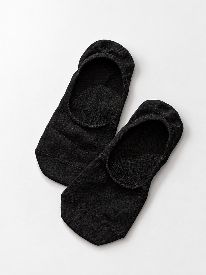 Silk Blend Liner Socks in Black