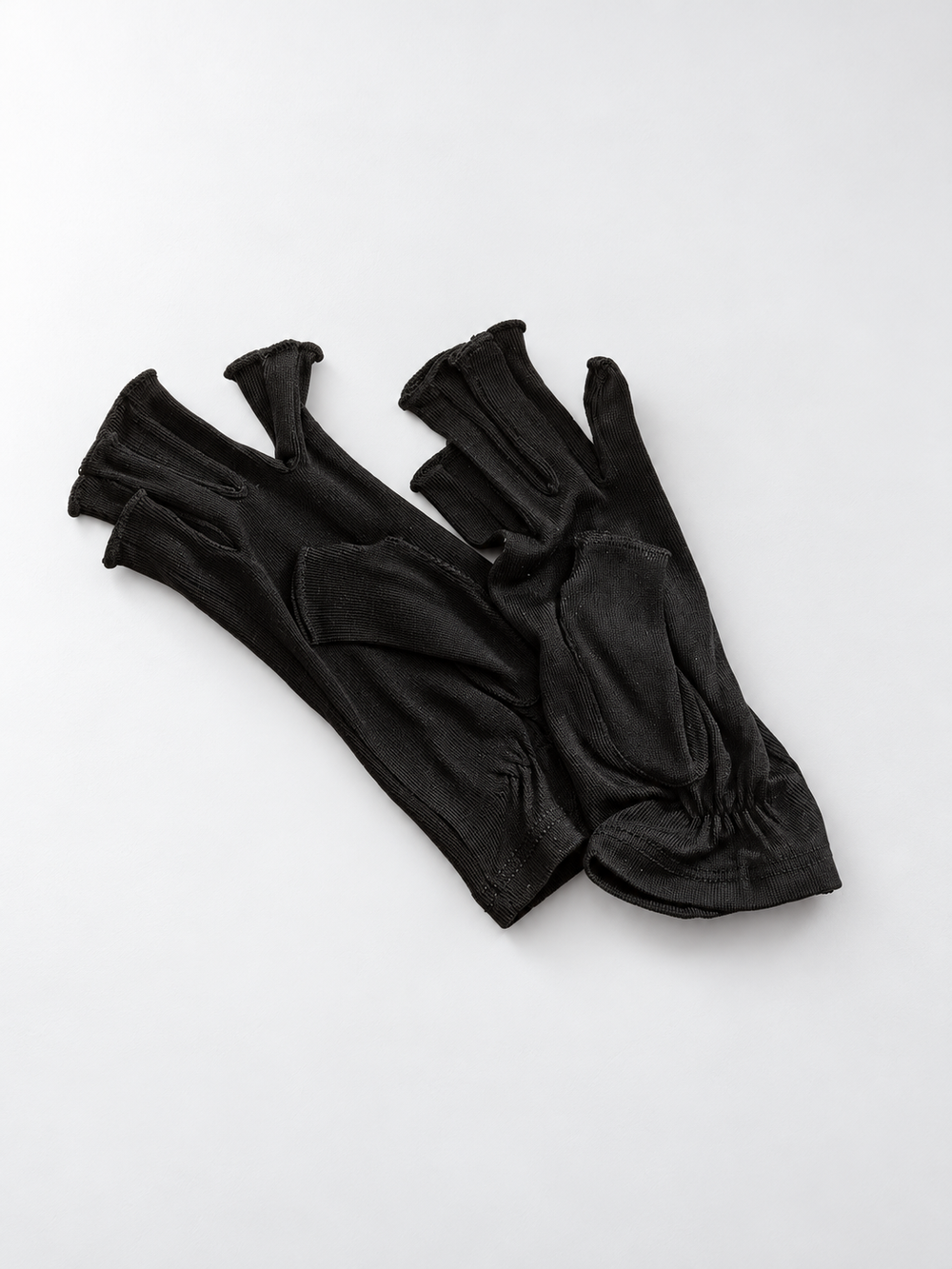 Silk Knit Fingerless Gloves in Black