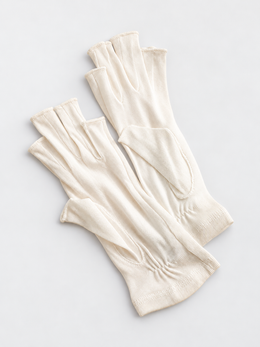 Silk Knit Fingerless Gloves in White