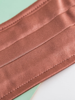 Stretch Silk Fabric Face Covering in Pink