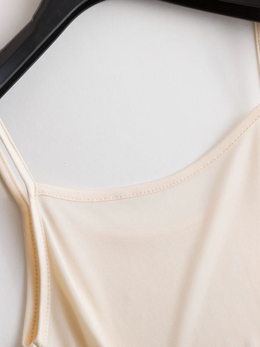 Round Neck Silk Knit Camisole in Peach Nude